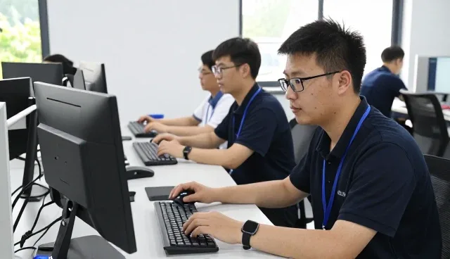 运维托管满足复杂环境应用需求